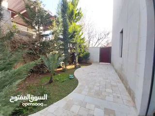  1 شقة غير مفروشة للإيجار 250م2 ( Property 19136 ) سنوي فقط