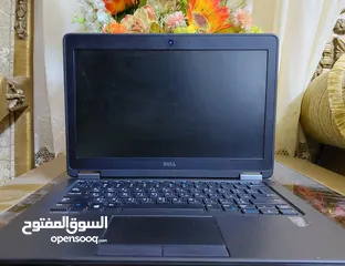  1 لابتوب ماركة DELL بسعر ممتاز ومواصفات عالية