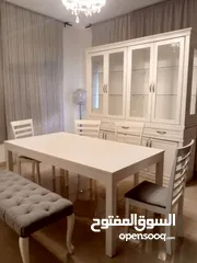  5 غرفة سفرة مودرن اروبي ، طاولة والكراسي والفضية   بحالة ممتازة جدا ، متوفر خدمة توصيل وتركيب   ......