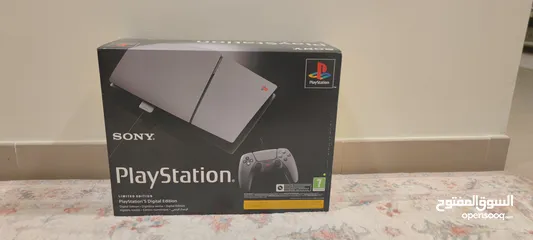  2 PlayStation 5 30th anniversary edition