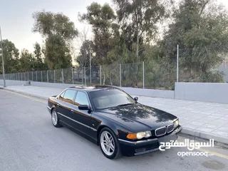  6 Bmw موديل 2000 بحاله ممتازة 740