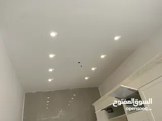  1 فني كهرباء منزلية  تحت إشراف هندسي