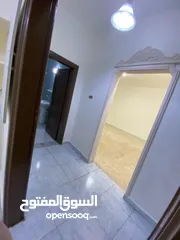  16 شقة للايجار - غير مفروشة - بالقرب من اكاديمية الباب العالي - مساحة 210 م