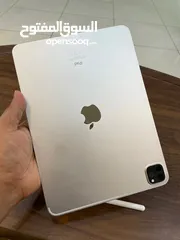  5 Apple iPad Pro-M1 Silver Color 11-inch, 256 GB Excellent Condition