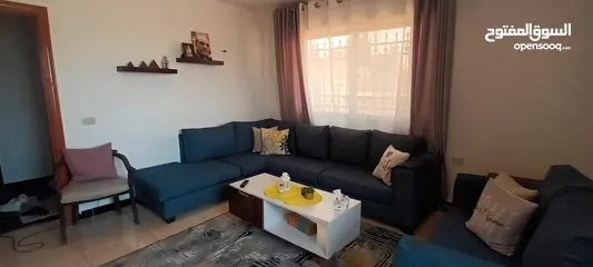  2 كنب كورنر مع طاولة نص مع طاولة شاشة كلهم طقم كامل