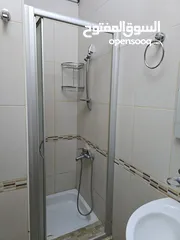  11 ستديوهات للايجار شهري