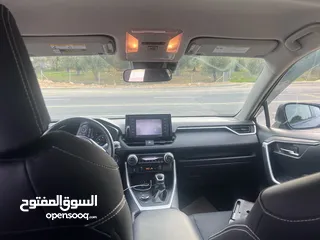  27 TOYOTA RAV4 HYBRID 2021 XLE