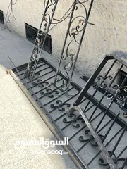  4 للبيع دربزين جاهز للتركيب على الدرج