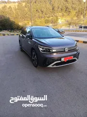  22 ID 6 Crozz pro اعلى صنف موديل 2022  فل اضافات فتحه متحركه وعداد 42 الف ما زالت تحت الكفاله