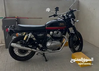  1 Royal Enfield Interceptor 650 2022