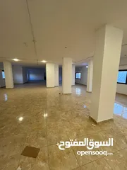  4 تصلح لاي عمل تجاري او حضانه