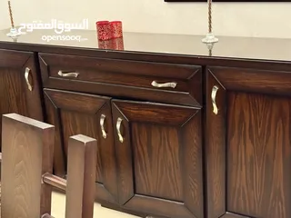  1 طاولة سفرة للبيع