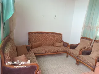  1 طقمين كنب