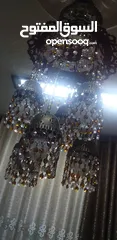  3 ثريا كرستال لون عسلي وابيض مكونه من سبع لمبات اضاءه ممتازه بسعر مغري
