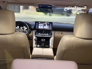  23 تويوتا لاندكروزر 2022 GXR بحاله الوكاله فحص كامل فل كامل ماشي 24 الف فقط صيانه الشركه