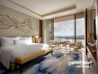  17 A 5-Star Deluxe Hotel Resort on Palm Jumeirah Beach