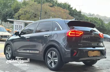  4 نيرو هايبرد 2022