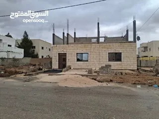  1 منزل علا شارعين  للبيع سوبرديلوكس حي العليمات