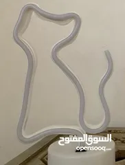  2 أضاء قطوه بلون الزهري