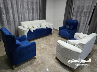  3 طقم كنب 7 مقاعد خشب قراط اسفنج ضغط سكني وازرق مميز بسعر مغري  .