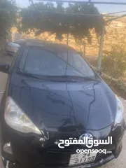  1 تويوتا بريوس سي موديل 2014