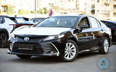  4 كفالة الشركة Toyota Camry gle 2023 عداد زيرو