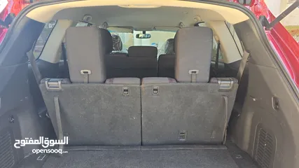  10 Nissan  Pathfinder SV  2017