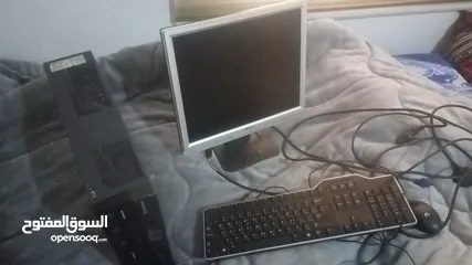  6 كمبيوتر العاب شاشة acer و lenovo case بحاجة تصليح كرت الشاشه فقط