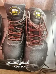  1 حذائين سيفتي واحد منهم سيفتي شوز جديد غير مستعمل والاخر مستعمل للعمل استعمال خفيف الموقع عمان الاردن