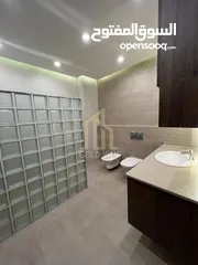  13 شقة طابقية 364م سوبر ديلوكس في أجمل مناطق الكرسي/ ref 1702