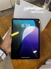  2 iPad Pro11 2022 M2  مستعمل بحال الجديد