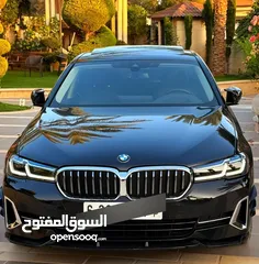  1 من الوكيل BMW 530e بسعر خيالي