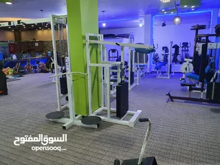  7 جم مركز ليافة بدنية وبناء اجسام البيع بسعر مغري جدا ومشروع استثماري رائع لعدم التفرغ