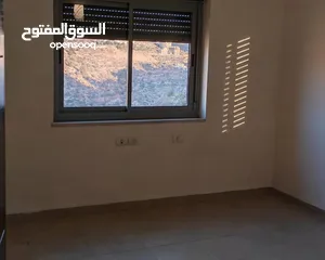  4 شقة طابقية للايجار بالطيرة