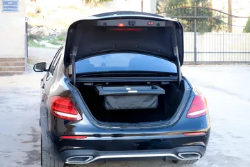  11 مرسيدس E220d ديزل  بوضع الشركة  صيانة شاملة