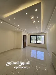  8 شقة ارضية على شارعين207 م داخلي 60م تراس امامي بتشطيب فاخر 3 نوم 2 ماستر مرج الحمام