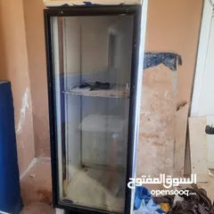  8 مجلى ستيلس ثقيل صناعي  ثلاجة بحاجه الى مروحة  طاوله ستيلس  غاز عين وحدة كانون كبير طول مترين عرض 40س