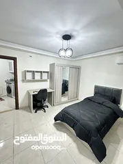  12 استوديو فخم للايجار قرب الجامعة الاردنية