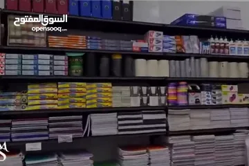  2 متوفر محل للايجار السنوي مقابل جامعة الخليل / البوابه الخلفيه  المحل مجهز بالكامل