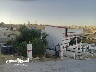  21 بيت للبيع بداعي السفر الموقع المفرق بلعما الحي الشمالي بجانب مسجد خالد بن الوليد  المالك الشيخ ماجد
