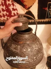  5 اباريق قديمة نوادر جداً انتيك من النحاس الأحمر حجم كبير عليهم نقوش اسلامية وزن ثقيل وابريق مع مغسلة،