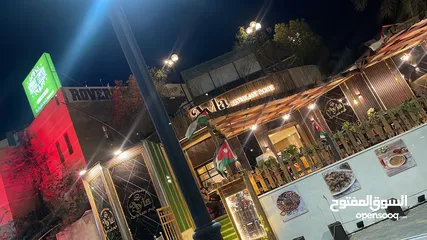  3 مطعم سياحي للبيع او الشراكة مرخص وبدخل ممتاز بهدف التطوير لزيادة الدخل والضمانات موجودة