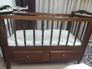  5 متفرقات ولوازم للبيع للأطفال والمنزل