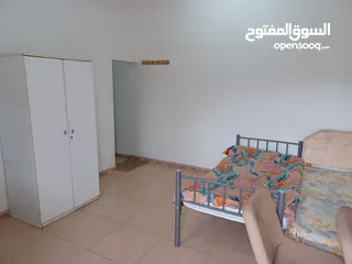  5 غرفه للايجار في صحار الطريف  Room for rent