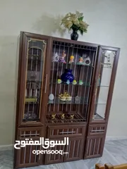  4 بوفيه للبيع.