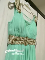  10 فساتين سهره بحالة الجيد جدا لبسه مرة وحدة