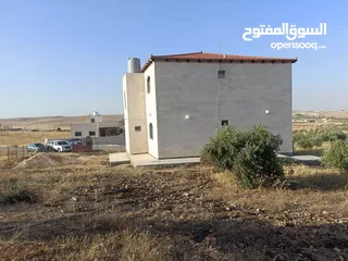  7 مزرعة وبيت