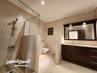  22 شقة دوبلكس فارغة للإيجار في عبدون - ref : 14462