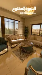  4 للبيع  شقة دوبلكس فاخرة بمواصفات راقية في حي الكرسي – عمّان