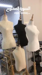  3 Manikin available in Golden,black,white